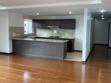 Departamento en Venta Cerca de Udla Park.