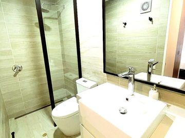 ¡Vive El Encanto De Barranco! Alquiler De Moderno Departamento Amoblado