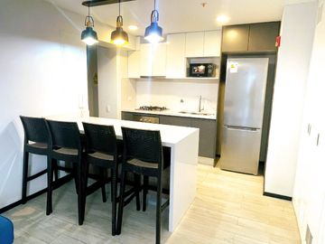 ¡Vive El Encanto De Barranco! Alquiler De Moderno Departamento Amoblado
