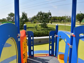 CASA EN VENTA CON CANCHA DE PADEL Y TENIS AL SUR DE CUERNAVACA