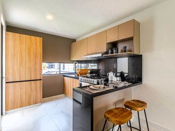 CASA CON ALBERCA Y ASADOR AL SUR DE CUERNAVACA EN VENTA