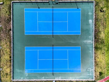 CASA CERCA DE CUERNAVACA CON CANCHA DE PADEL Y ALBERCA