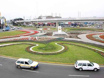 VENTA DE CASA COMO TERRENO URB. SAN ROQUE  SURCO