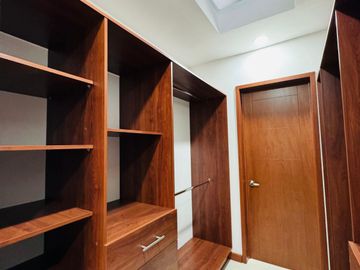 CASA EN VENTA EN PACHUCA EN FRACCIONAMIENTO BIEN UBICADO