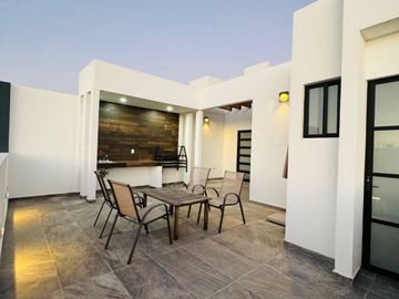 CASA EN VENTA EN PACHUCA EN FRACCIONAMIENTO BIEN UBICADO