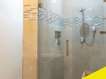 Residencia de 3 pisos en venta en La Cañada Residencial