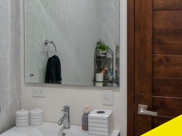 Residencia de 3 pisos en venta en La Cañada Residencial
