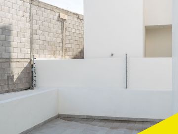 Residencia de 3 pisos en venta en La Cañada Residencial