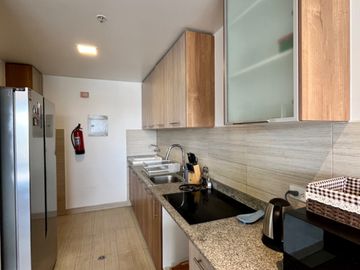 SUITE DE LUJO EN VENTA-SECTOR CATALINA ALDAZ, CERCA A LA PORTUGAL