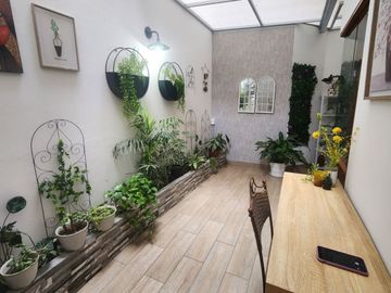 HERMOSO DEPARTAMENTO EN PRIMERO PISO ELEVADO, ZONA EXCLUSIVA DE SURCO
