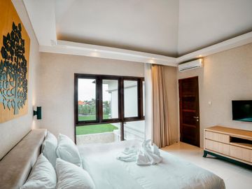 3 Bedrooms Luxury Villa – Umalas