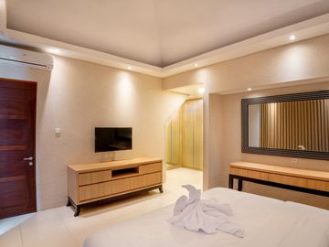 3 Bedrooms Luxury Villa – Umalas