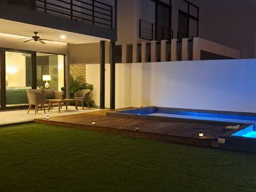 Casa moderna en venta en Lagos del Sol Cancun.