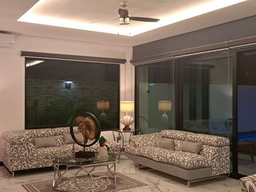 Casa moderna en venta en Lagos del Sol Cancun.