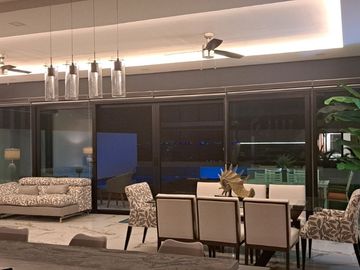 Casa moderna en venta en Lagos del Sol Cancun.