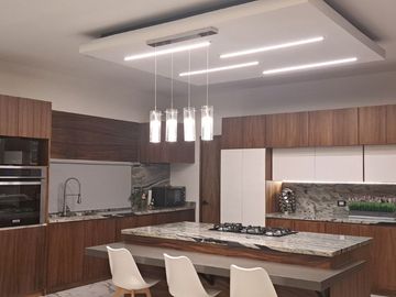 Casa moderna en venta en Lagos del Sol Cancun.