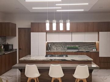 Casa moderna en venta en Lagos del Sol Cancun.