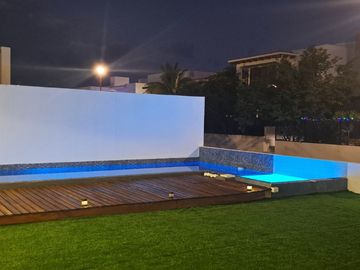 Casa moderna en venta en Lagos del Sol Cancun.