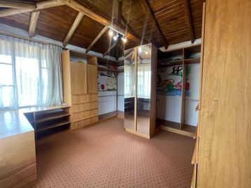 Quinta En Venta en La Armenia – Los Chillos