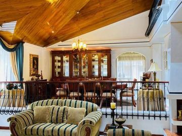 CASA DE LUJO EN LA EXCLUSIVA URB. SAN JOSE EN EL VALLE DE LOS CHILLOS