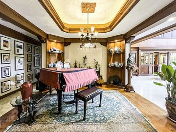 6-Bedroom 6BR House and Lot for Sale in Quezon City at Loyola Grand Villas