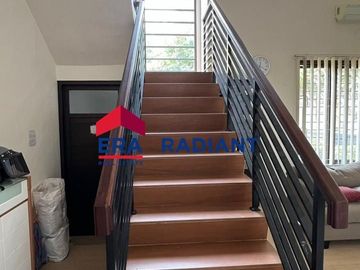 Dijual Rumah Siap Huni di Cirendeu