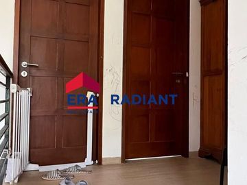 Dijual Rumah Siap Huni di Cirendeu