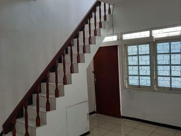 JUAL RUMAH WIGUNA TENGAH SURABAYA SIAP HUNI FULL BANGUNAN
