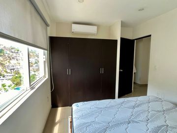 Venta Departamento con alberca Fracc Costa Azul en Acapulco (Cond Madera)