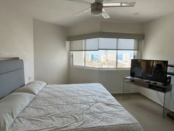 Venta Departamento con alberca Fracc Costa Azul en Acapulco (Cond Madera)