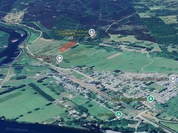 Parcela 10.000 m2 a orilla de camino