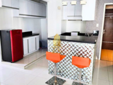 Bay Garden Club & Residences, Pasay City – Semi-Furnished 2-Bedroom Corner Unit for Sale
