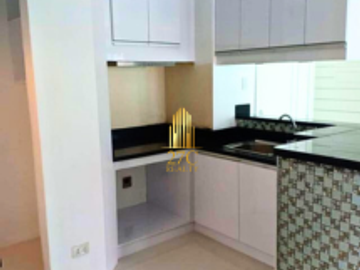 Bay Garden Club & Residences, Pasay City – Semi-Furnished 2-Bedroom Corner Unit for Sale