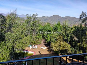 Leon Propiedades vende gran casa en sector Los Canelos, Curacaví.