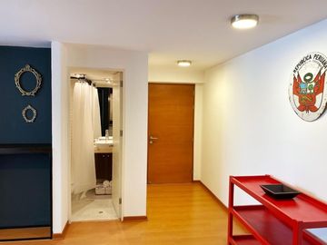 DEPARTAMENTO EN VENTA BARRANCO AMOBLADO
