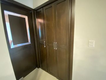 Casa en Venta en Los Angeles, Bosque Residencial, Valle Oriente