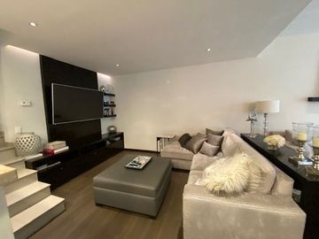 Casa en Venta en Los Angeles, Bosque Residencial, Valle Oriente