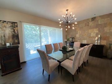 Casa en Venta en Los Angeles, Bosque Residencial, Valle Oriente
