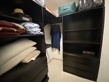 Casa en Venta en Los Angeles, Bosque Residencial, Valle Oriente