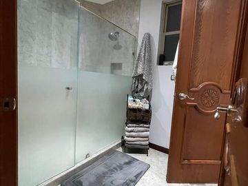 Residencia ÚNICA para Venta en Fraccionamiento Calle Valle Alto 6517, Lomas del Valle, de la Ciudad de Chihuahua.