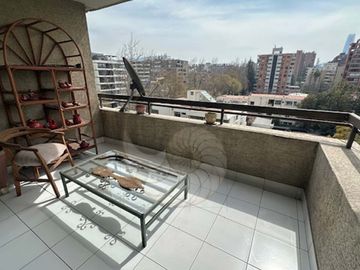 Gran departamento en venta en Providencia, sector Pocuro