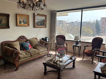 Gran departamento en venta en Providencia, sector Pocuro