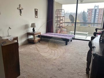 Gran departamento en venta en Providencia, sector Pocuro