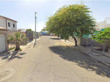 CASA EN VENTA EN VILLAS RESIDENCIAL DEL PRADO, MEXICALI, B.C.