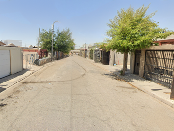 CASA EN VENTA EN RESIDENCIAL DEL PRADO, MEXICALI, B.C.