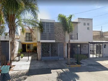 Casa en venta ubicada en Colonia Huentitan el Bajo, Guadalajara, Jalisco.