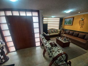 LINDA CASA DE OPORTUNIDAD A LA VENTA SECTOR ESPE DEL VALLE