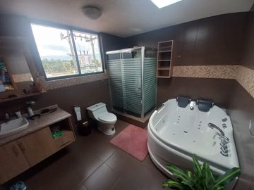 LINDA CASA DE OPORTUNIDAD A LA VENTA SECTOR ESPE DEL VALLE