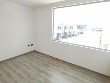 ✅VENTA DE HERMOSA CASA DOS PLANTAS CON PARQUEO FRONTAL - CRÉDITO VIP. BELLAVISTA DE CALDERON.