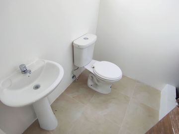 ✅VENTA DE HERMOSA CASA DOS PLANTAS CON PARQUEO FRONTAL - CRÉDITO VIP. BELLAVISTA DE CALDERON.